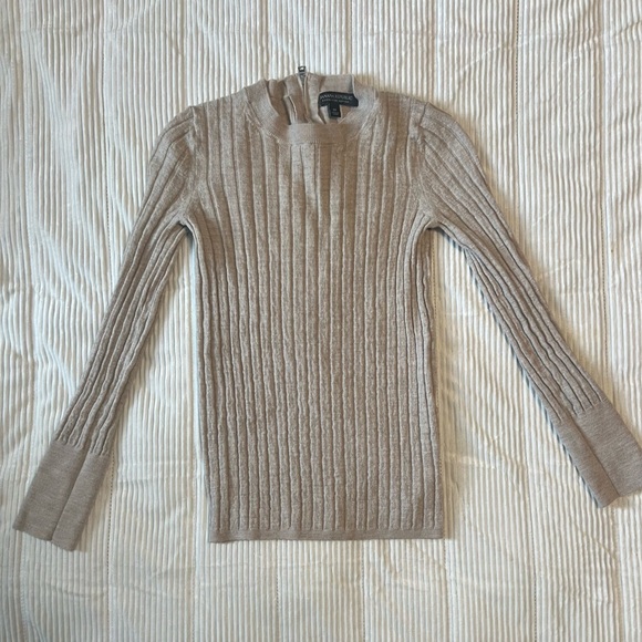 Banana Republic Beige Crew Neck Sweater - Picture 1 of 3